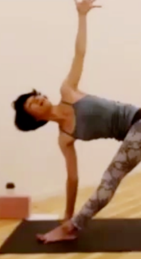 <21/6/26開催クラス>ヨガフロー I (60分)/ リカ