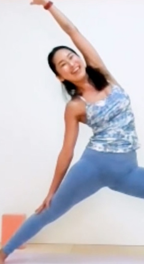 <21/6/27開催クラス>ウェイクアップ〜ヨガフロー〜(30分)/ノリ